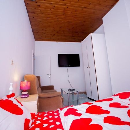 Agreable Chambre Sur Liege Avc Parking Et Wifi Gratuit Dış mekan fotoğraf