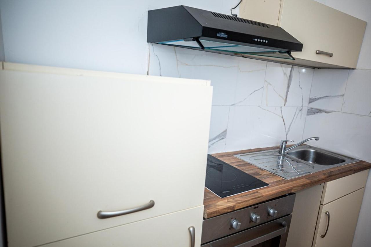 Agreable Chambre Sur Liege Avc Parking Et Wifi Gratuit Dış mekan fotoğraf
